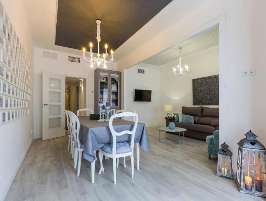 Near Fcb Stadium Up To 8 One Car Free Parking Appartement *